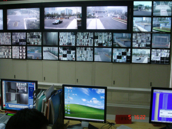 ����������